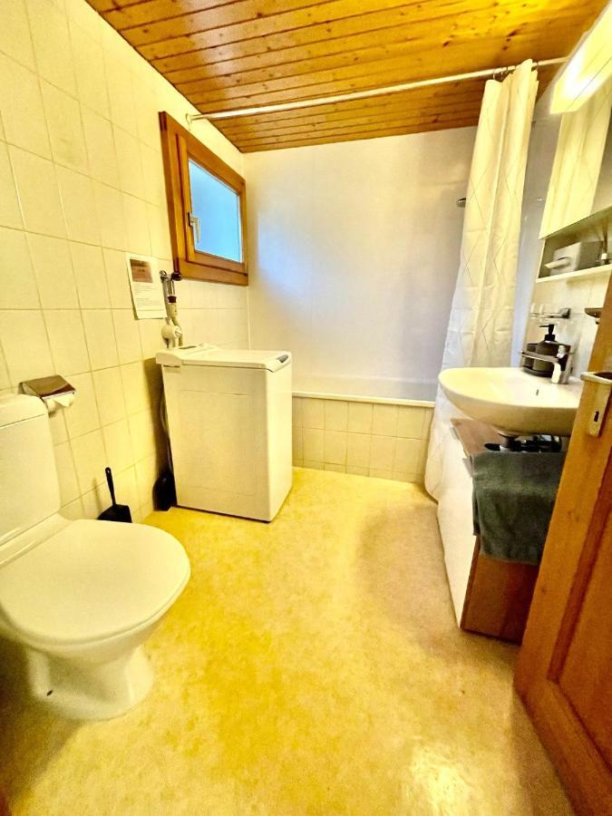 Schoene Ferienwohnung Mit Seeblick Thun Exterior foto